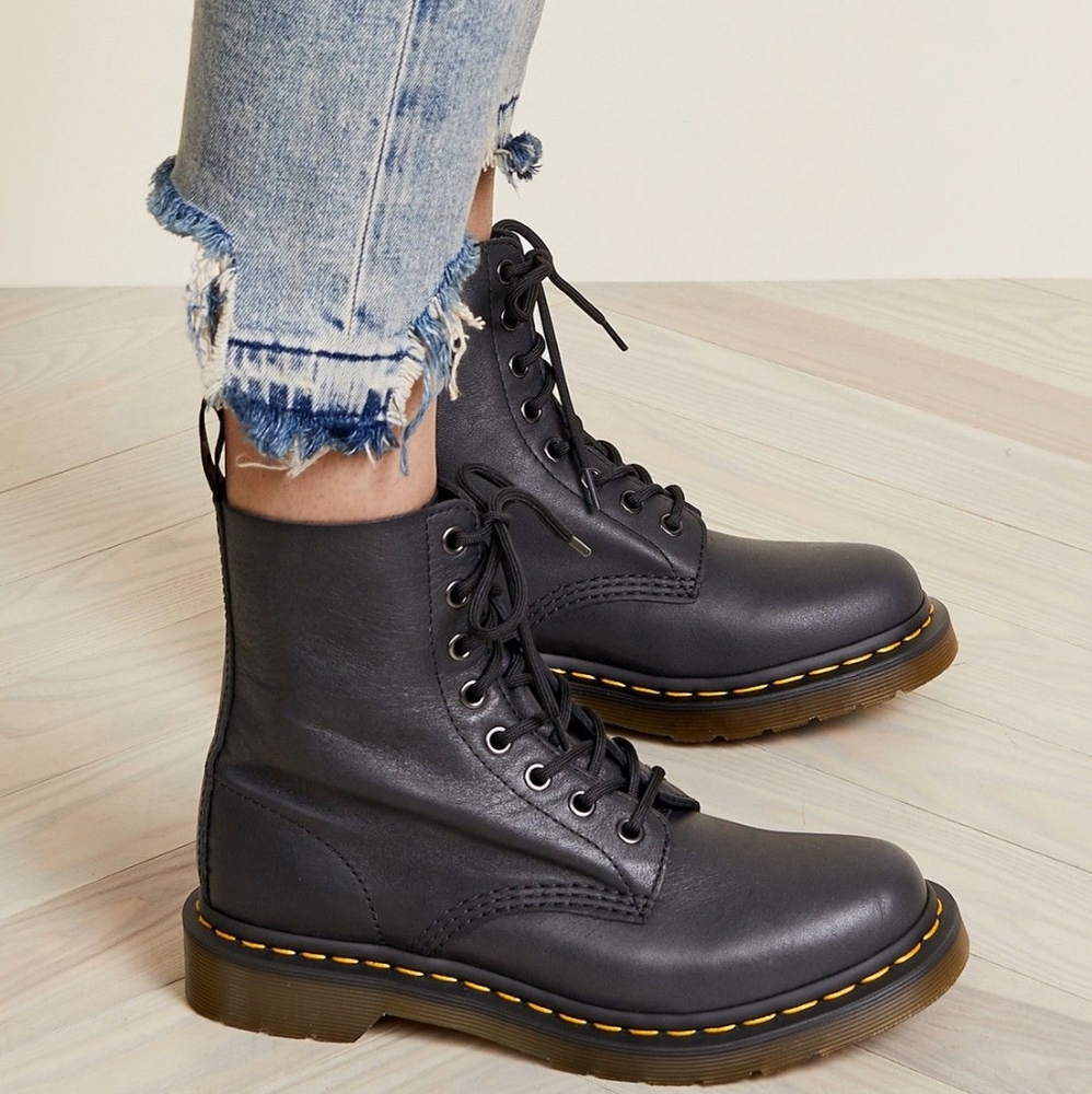 Dr. Martens 1460 Boots